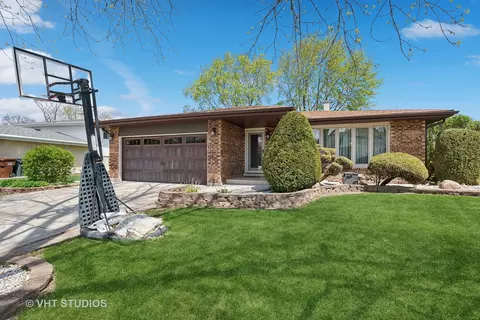 6248 157th St, Oak Forest, IL 60452