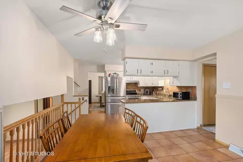 Dining - 6248 157th St, Oak Forest, IL 60452 photo 2 of 2