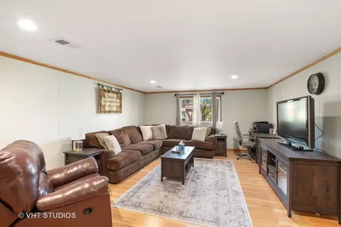 Living - 6248 157th St, Oak Forest, IL 60452 photo 4 of 4