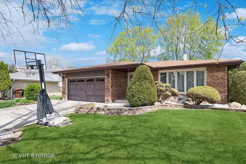 Exterior - 6248 157th St, Oak Forest, IL 60452 photo 3 of 5