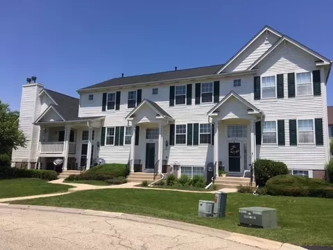 2543 N Augusta Dr, Wadsworth, IL 60083