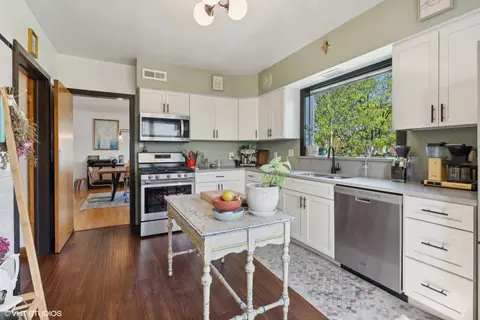 Kitchen - 9901 S Bell Ave, Chicago, IL 60643 photo 3 of 3