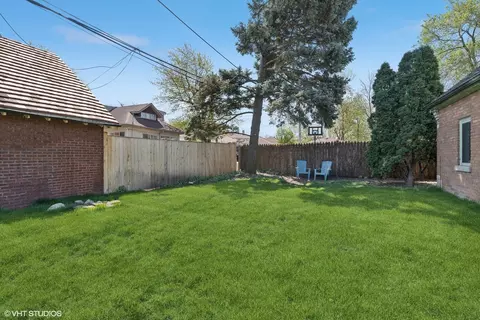 Exterior - 9901 S Bell Ave, Chicago, IL 60643 photo 7 of 7
