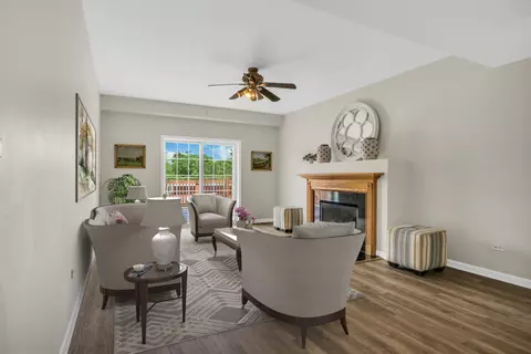 1479 N Milwaukee Ave #403, Libertyville, IL 60048 photo 9