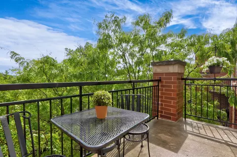 1479 N Milwaukee Ave #403, Libertyville, IL 60048 photo 18