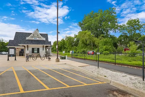 1479 N Milwaukee Ave #403, Libertyville, IL 60048 photo 24