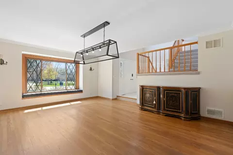 Other - 215 Astor Pl, Northbrook, IL 60062 photo 1 of 11