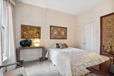 Bedroom - 50 E Cedar St, Chicago, IL 60611 photo 3 of 5
