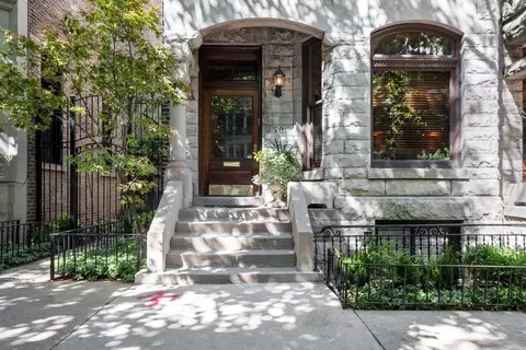 Exterior - 50 E Cedar St, Chicago, IL 60611 photo 3 of 15