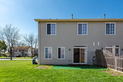 1461 Red Top Ln, Minooka, IL 60447 photo 18
