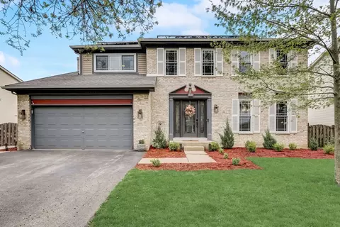 365 Clarewood Cir, Grayslake, IL 60030
