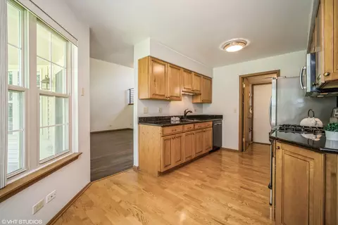 623 Dorset Ct, Wheeling, IL 60090 photo 8