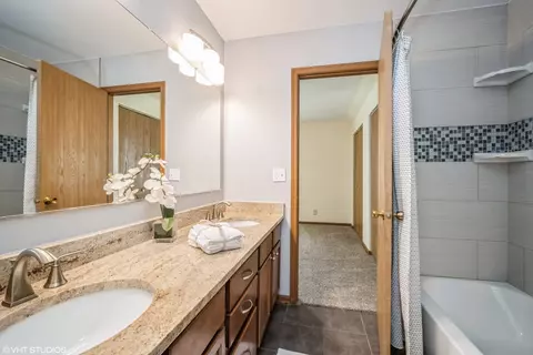 623 Dorset Ct, Wheeling, IL 60090 photo 20