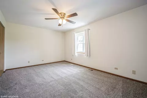 623 Dorset Ct, Wheeling, IL 60090 photo 18