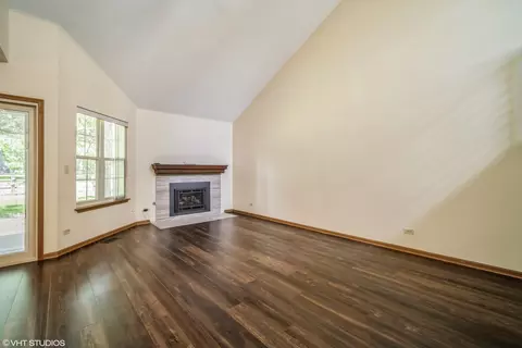 623 Dorset Ct, Wheeling, IL 60090 photo 5