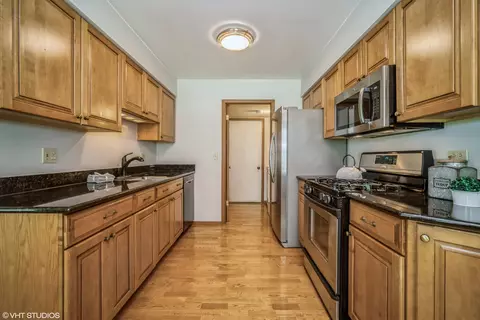 623 Dorset Ct, Wheeling, IL 60090 photo 10