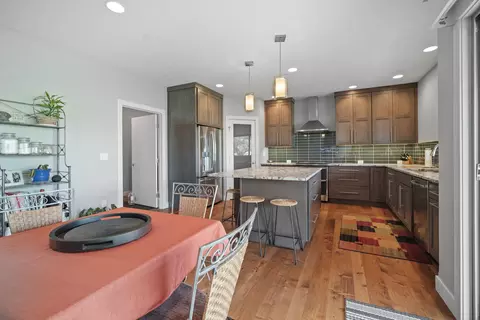 Dining - 2712 Piney Run, Bloomington, IL 61705 photo 2 of 2