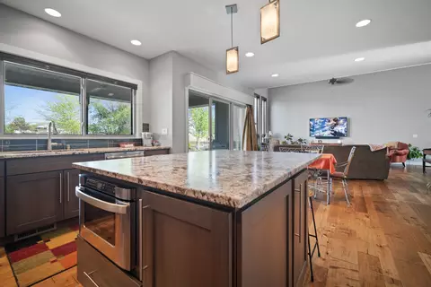Kitchen - 2712 Piney Run, Bloomington, IL 61705 photo 4 of 5
