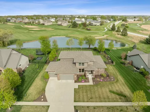 View/Area - 2712 Piney Run, Bloomington, IL 61705 photo 1 of 9
