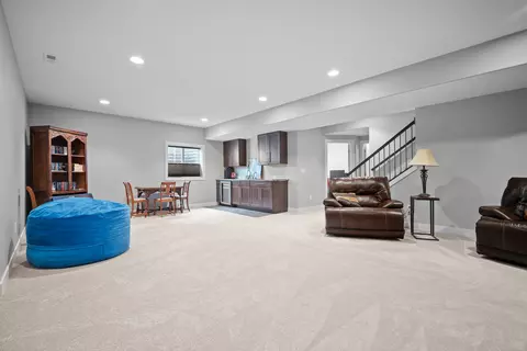 Living - 2712 Piney Run, Bloomington, IL 61705 photo 4 of 4
