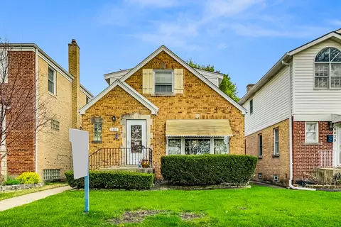 6433 N Ogallah Ave, Chicago, IL 60631
