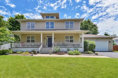 223 Ream Dr, Elburn, IL 60119