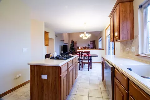 Kitchen - 23616 Denise St, Plainfield, IL 60585 photo 4 of 4