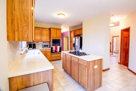 Kitchen - 23616 Denise St, Plainfield, IL 60585 photo 3 of 4