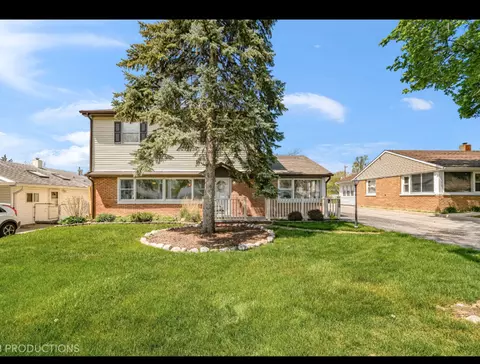 4944 Paxton Rd, Oak Lawn, IL 60453