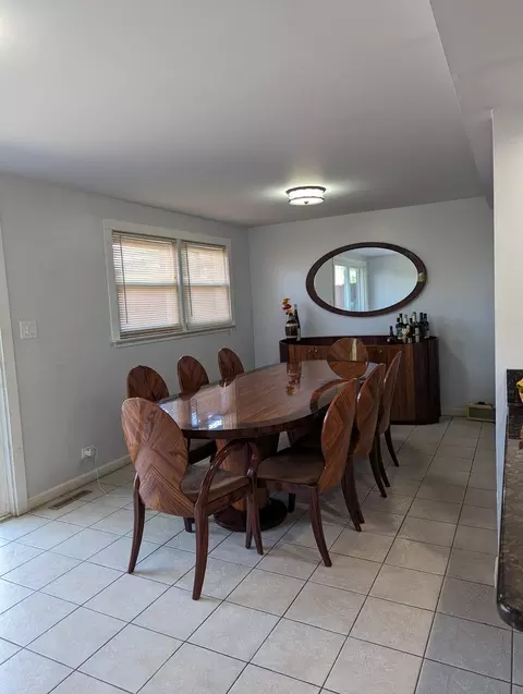 8928 Robin Dr #C, Des Plaines, IL 60016 photo 6