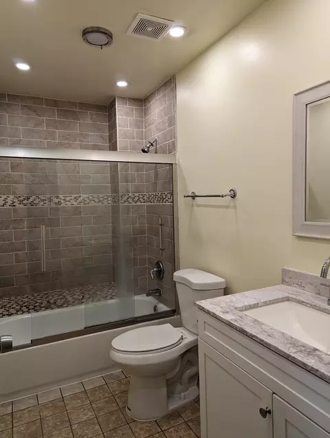 8928 Robin Dr #C, Des Plaines, IL 60016 photo 7