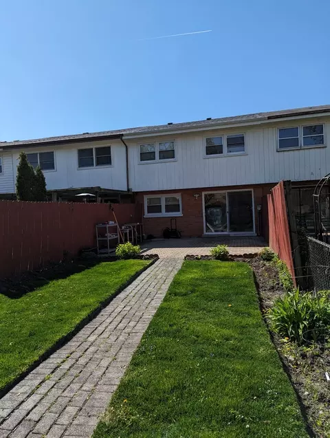 8928 Robin Dr #C, Des Plaines, IL 60016 photo 11