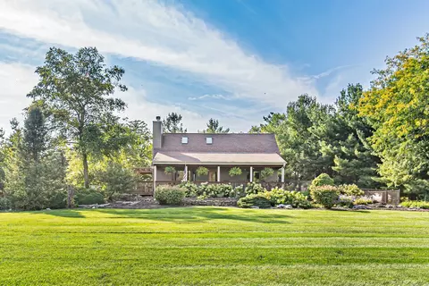 3 N098 Freeland Rd, Maple Park, IL 60151