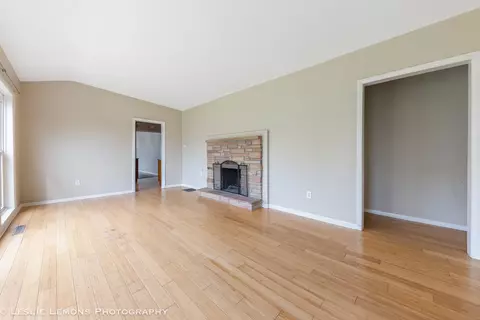 Living - 25 W060 Armbrust Ave, Wheaton, IL 60187 photo 1 of 3