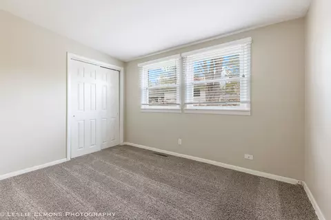 Bedroom - 25 W060 Armbrust Ave, Wheaton, IL 60187 photo 3 of 3