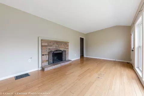 Living - 25 W060 Armbrust Ave, Wheaton, IL 60187 photo 2 of 3
