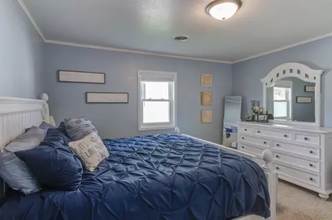 802 E Short St, Tuscola, IL 61953 photo 10