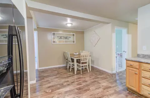 802 E Short St, Tuscola, IL 61953 photo 15