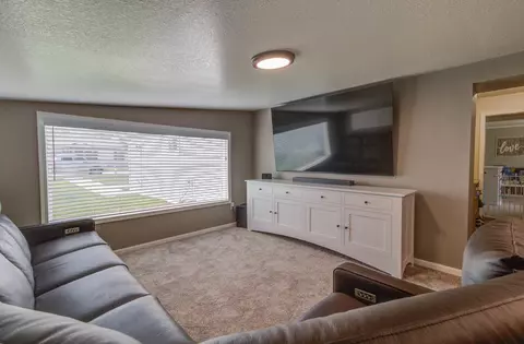 802 E Short St, Tuscola, IL 61953 photo 23