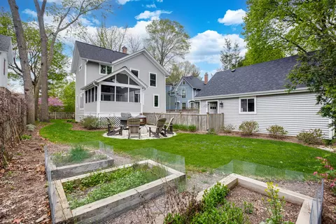 Exterior - 611 N West St, Wheaton, IL 60187 photo 3 of 10