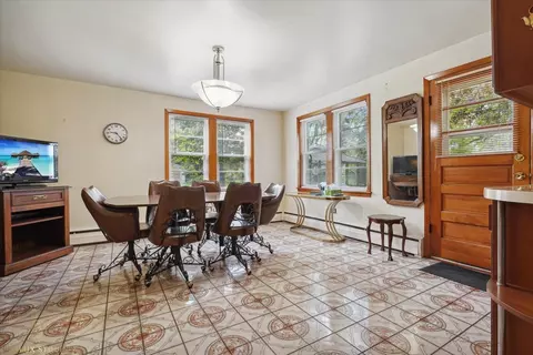 63 W Algonquin Rd, Des Plaines, IL 60016 photo 6