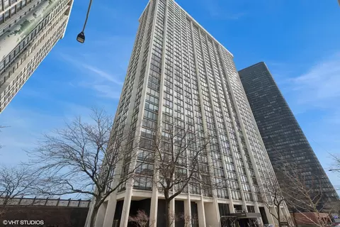 5445 N Sheridan Rd #3812, Chicago, IL 60640