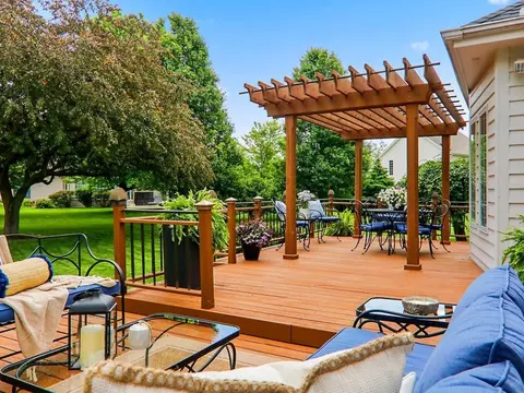 Exterior - 2111 Currant Ct, Bloomington, IL 61704 photo 6 of 17