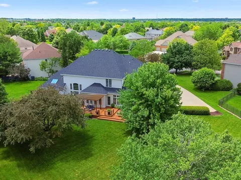 View/Area - 2111 Currant Ct, Bloomington, IL 61704 photo 6 of 8