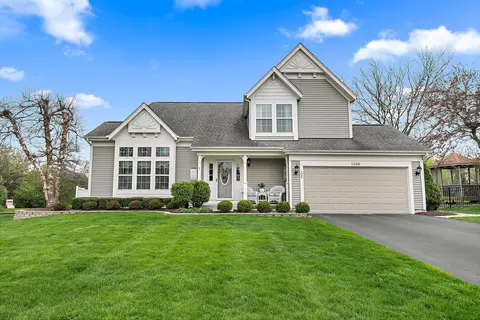 1568 Birmingham Ct, Crystal Lake, IL 60014