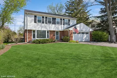 2150 Center Ave, Northbrook, IL 60062
