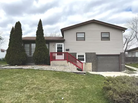18760 Cedar Ave, Country Club Hills, IL 60478