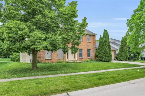 4022 Danbury Dr, Champaign, IL 61822