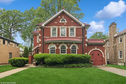 6134 N Kirkwood Ave, Chicago, IL 60646