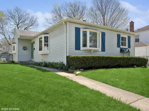 1011 N Chicago Ave, Arlington Heights, IL 60004